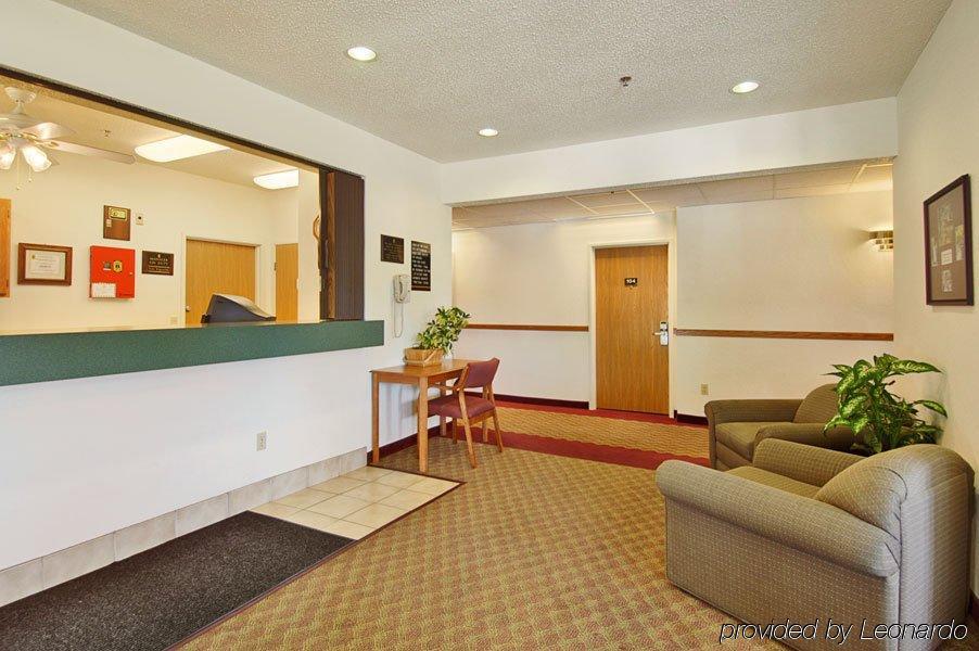 Wamego Inn And Suites Interiér fotografie